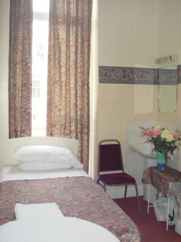 Regency Court Hotel London Zimmer foto